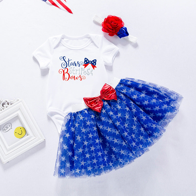 独立日婴儿服饰短袖哈衣蓝色星星半身裙发饰套装Independence Day Baby Outfit: Short-Sleeve Romper, Blue Star Skirt, and Hair Accessory Set