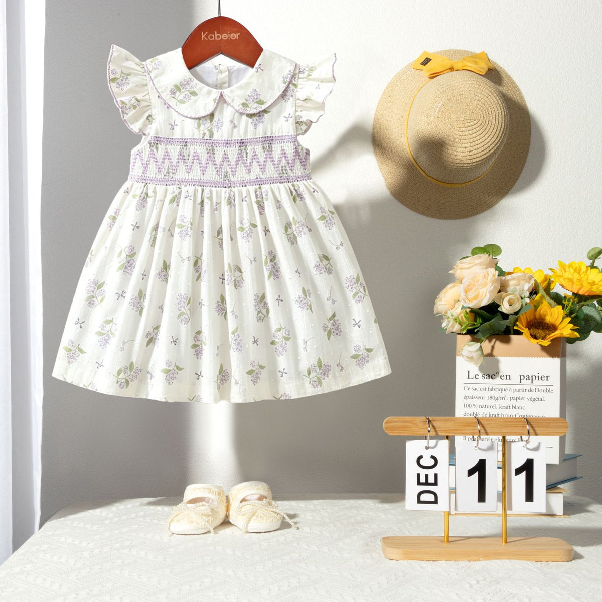 女童打揽刺绣连衣裙夏季飞袖睫毛绣娃娃领棉布公主裙 Girls' Embroidered Summer Dress with Flowy Sleeves, Lash Embroidery, and Peter Pan Collar—Cotton Princess Dress