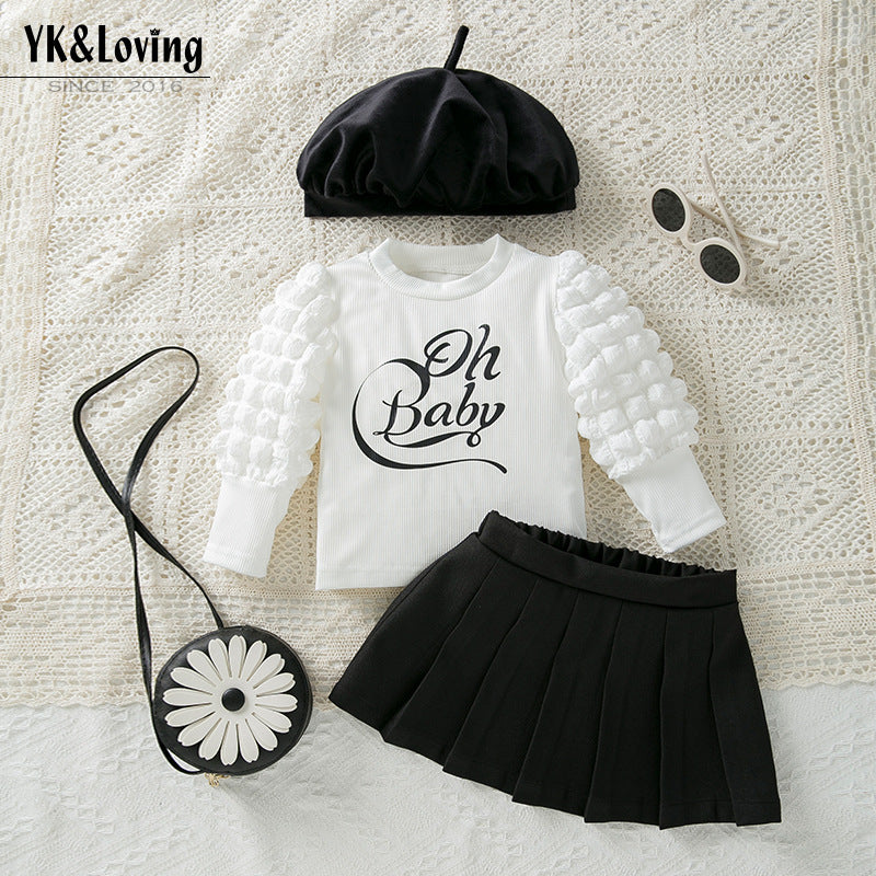 婴幼儿童潮流字母泡泡袖休闲上衣洋气贝雷帽半身裙3件套Trendy 3-Piece Set for Infants and Toddlers: Letter-Print Puff-Sleeve Casual Top, Stylish Beret, and Skirt