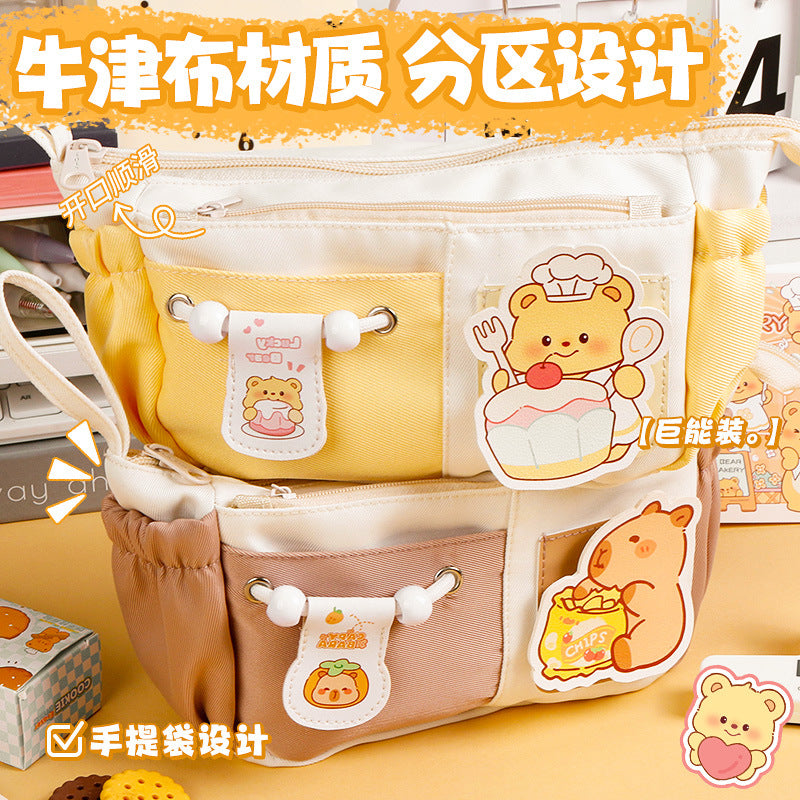卡皮巴拉牛津布大容量多层收纳笔袋高颜值女生文具盒铅笔盒 Capybara Oxford Fabric Large-Capacity Multi-Compartment Organizer Pencil Case—Stylish Stationery Case for Girls