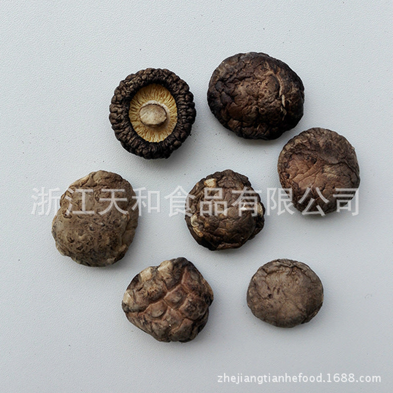 厂家供应去柄香菇 批发食用菌土特产香菇干大宗食材Manufacturer supplying stemmed shiitake mushrooms; wholesale of edible fungi, local specialities, dried shiitake mushrooms and bulk food ingredients