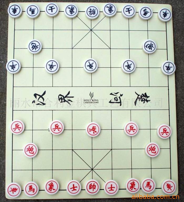 厂家直销木制学校专用学生中国象棋 木质棋子中国象棋棋盘Manufacturer-direct wooden Chinese chess set for schools, featuring wooden pieces and a wooden chessboard
