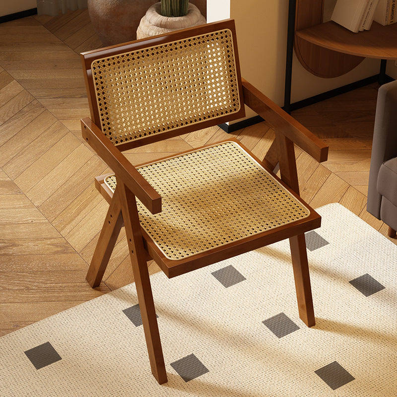 复古藤编实木椅子 家用靠背扶手椅 休闲椅Vintage rattan and solid wood chair; home armchair with backrest; lounge chair