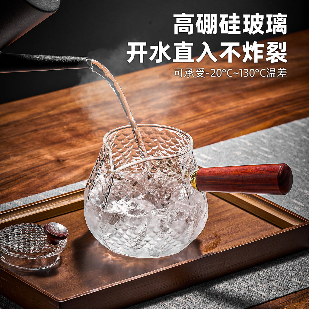 捷安玺实木侧把泡茶壶茶水分离茶壶高硼硅煮泡两用玻璃锤纹壶Solid Wood Side-Handle Tea Pot with Separate Tea and Water Compartments; High-Borosilicate Glass Tea Pot for Both Steeping and Boiling with Hammered Texture
