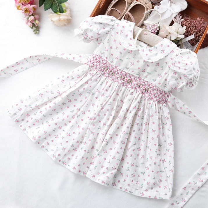 女童手工打揽娃娃领泡泡袖碎花刺绣法式田园连衣裙 Girls' Handmade Ruffled Collar, Puffed Sleeves, Floral Print, Embroidered French Country-Style Dress