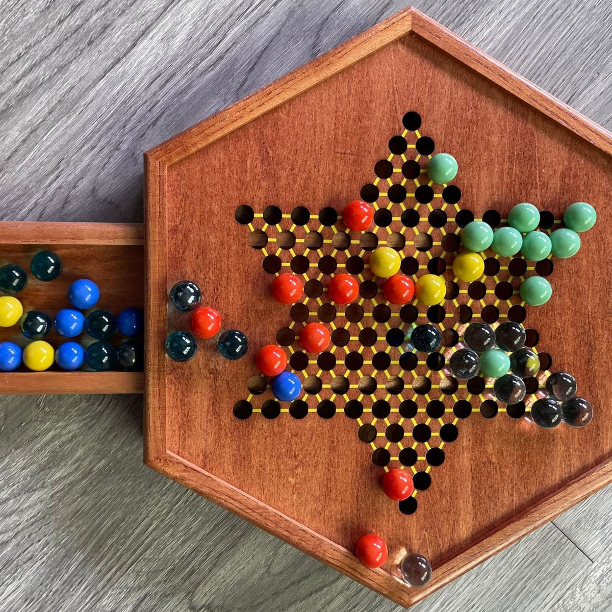 跳棋 木制抽屉古典台式中国跳棋 亚马逊畅销品Checkers: Classic Wooden Drawer-Style Chinese Checkers Set – Amazon Bestseller