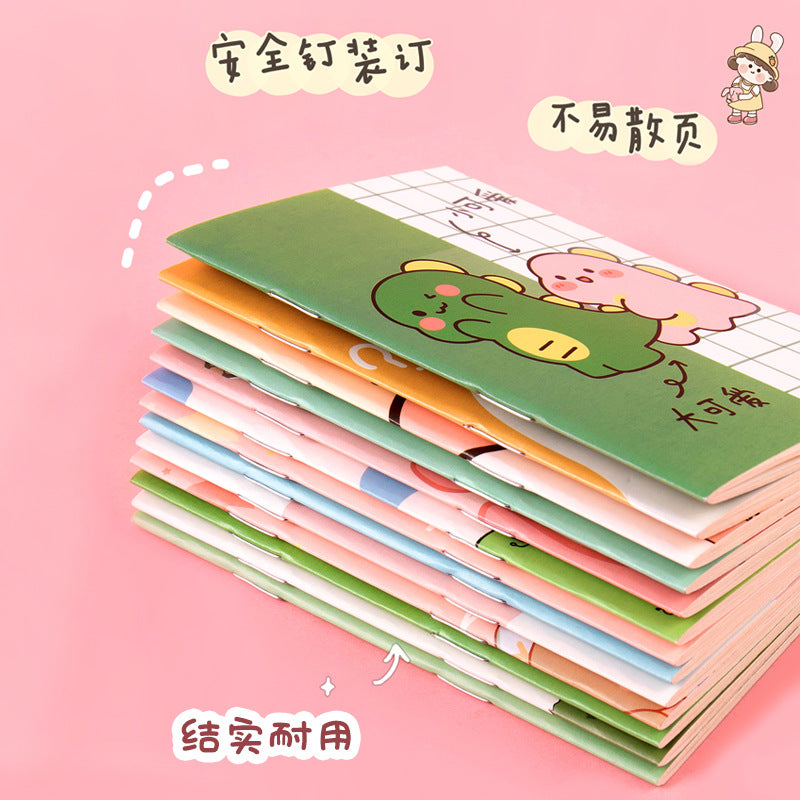 32P韩版可爱迷你记事本卡通动物圣诞款口袋笔记小本子小礼物奖品 32-Page Cute Mini Notebook: Cartoon Animals Christmas Edition—Pocket-Sized Notebook, Small Gift, or Prize