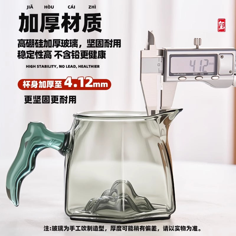 公道杯高硼硅玻璃高档茶漏过滤分茶器一体高颜值泡茶公杯茶滤茶海Gongdao Cup: High-Quality Borosilicate Glass Premium Tea Strainer and Tea Divider in One—Stylish Shared Tea Cup with Tea Strainer and Tea Bowl