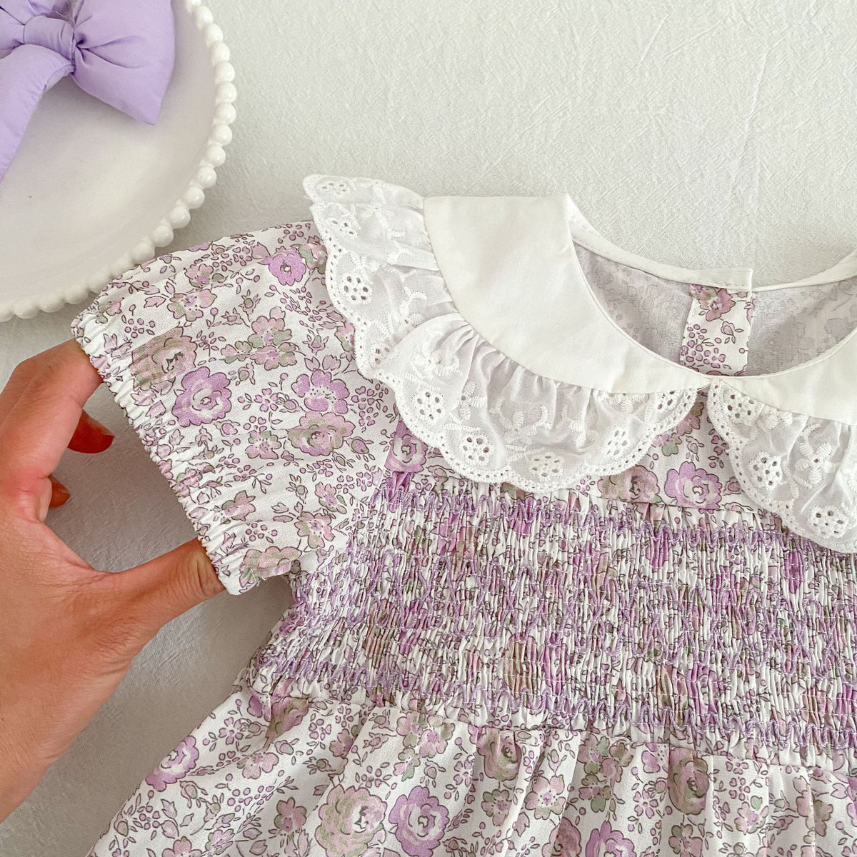 夏季女宝宝短袖打揽娃娃领连衣裙碎花裙姐妹装Girls' Short-Sleeve Ruffled Peter Pan Collar Dresses with Floral Print—Matching Outfits for Sisters