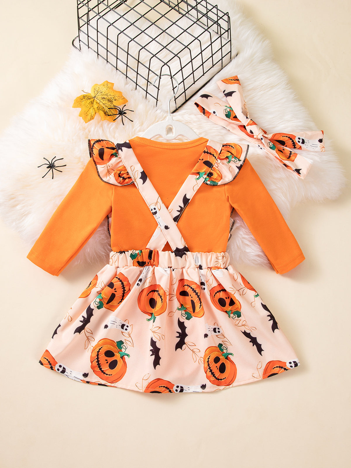 万圣节裙套装宝宝长袖三角哈衣荷叶边南瓜印花背带裙派对服 Halloween Dress Set for Babies: Long-Sleeve Triangle Rompers with Ruffles and Pumpkin Print Overalls—Party Outfit