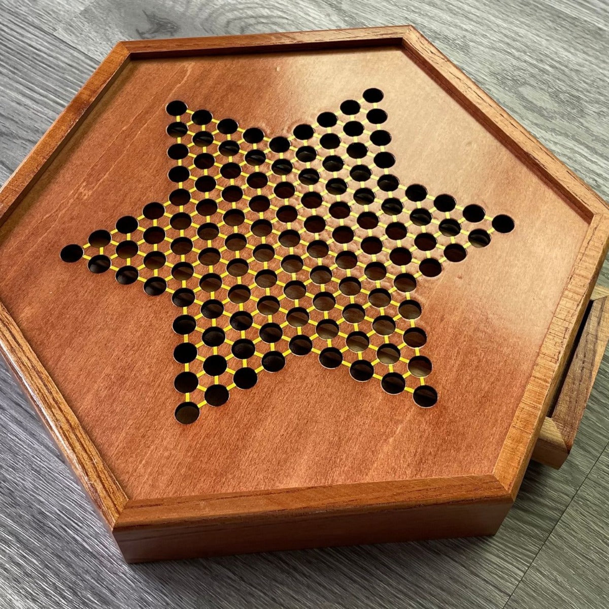 跳棋 木制抽屉古典台式中国跳棋 亚马逊畅销品Checkers: Classic Wooden Drawer-Style Chinese Checkers Set – Amazon Bestseller