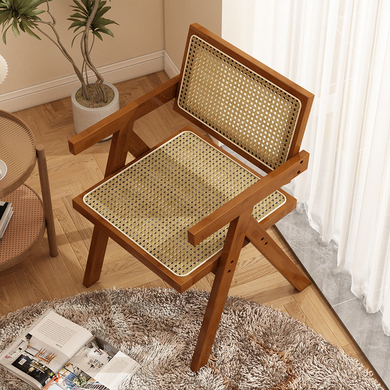 复古藤编实木椅子 家用靠背扶手椅 休闲椅Vintage rattan and solid wood chair; home armchair with backrest; lounge chair