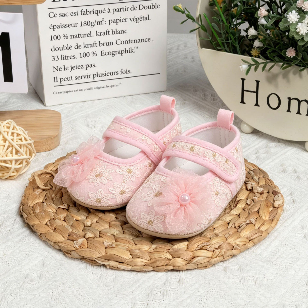 春夏婴儿鞋子0-1岁软底不跟布鞋6-12个月女宝公主鞋防滑学步鞋 Spring/Summer Baby Shoes: 0–1 Years, Soft-Soled, Heel-Less Cloth Shoes; 6–12 Months Girls' Princess Shoes, Non-Slip First Walking Shoes