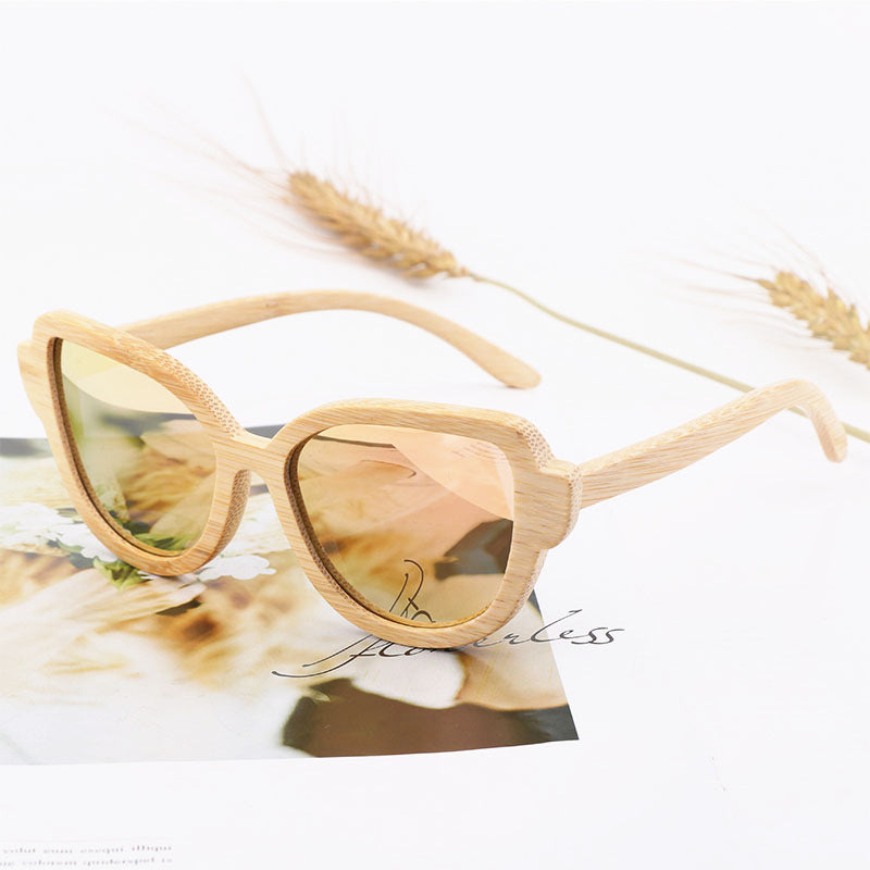 蝴蝶型女士太阳镜Butterfly-style ladies’ sunglasses