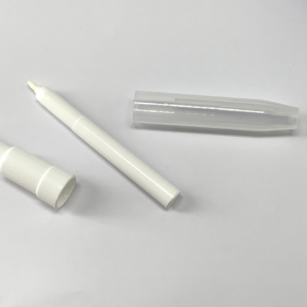丙烯马克单头笔供应小孩绘画本不透色可变色吹吹笔喷画笔Acrylic marker pens, single-tip, for children’s art books; non-bleeding, colour-changing, blow-style spray pens
