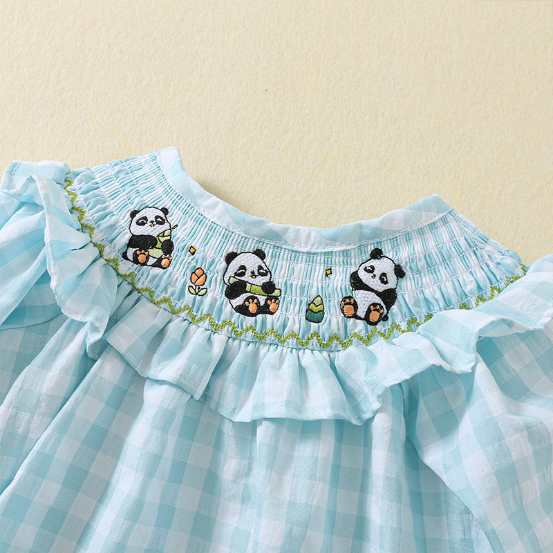 Smocked春季女童打揽连衣裙熊猫刺绣可爱格子公主裙 Smocked Spring Girls' Wrap Dress with Panda Embroidery—Cute Checkered Princess Dress