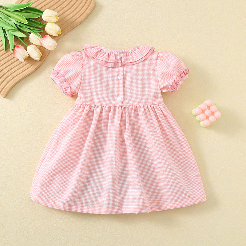 女童夏季打揽娃娃领草莓刺绣泡泡袖公主裙韩系格子连衣裙 Girls' Summer Dresses: Doll-Collar Strawberry-Embroidered Puff-Sleeve Princess Dress, Korean-Style Checkered Dress