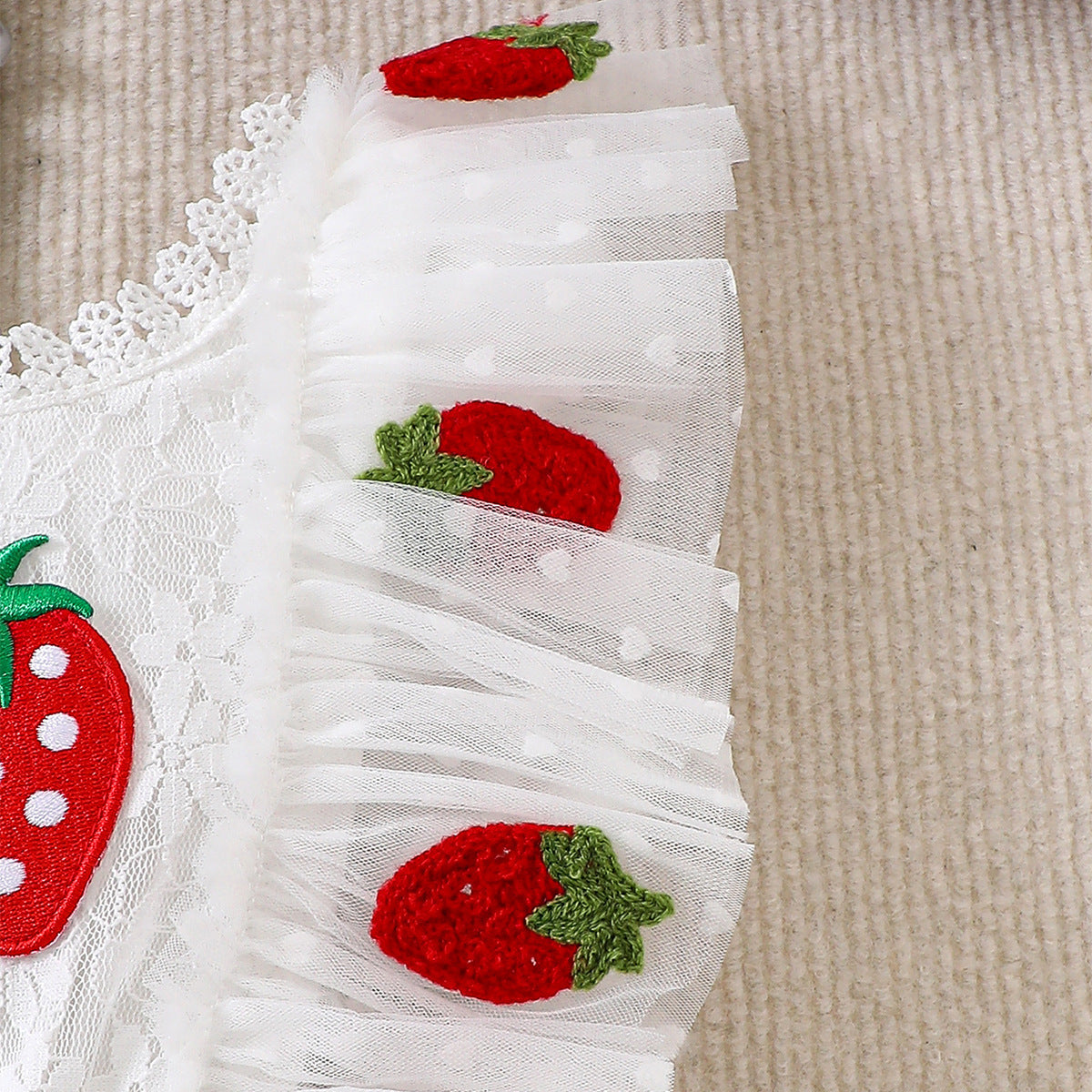 婴幼女童夏季哈衣草莓贴布连体衣绣花波点网纱裙 Summer Romper for Infants and Toddler Girls with Strawberry Patch, Embroidered Polka-Dot Tulle Skirt