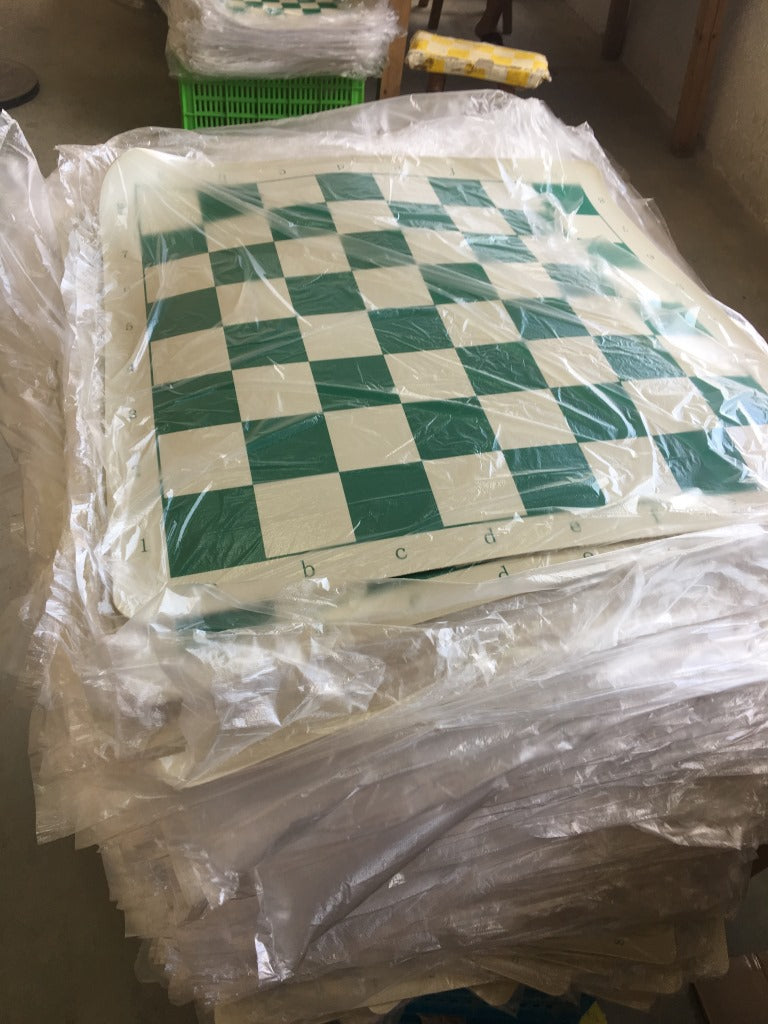 厂家直销木制学校专用学生中国象棋 木质棋子中国象棋棋盘Manufacturer-direct wooden Chinese chess set for schools, featuring wooden pieces and a wooden chessboard