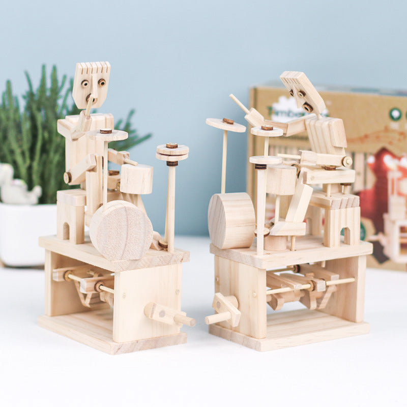 Timberkits英国手工动手类成人拼搭玩具成型后可以手摇摆动鼓手Timberkits: Handcrafted, hands-on adult construction toys from the UK; once assembled, the drummer can be swung by hand