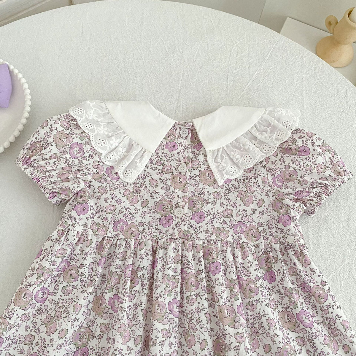 夏季女宝宝短袖打揽娃娃领连衣裙碎花裙姐妹装Girls' Short-Sleeve Ruffled Peter Pan Collar Dresses with Floral Print—Matching Outfits for Sisters