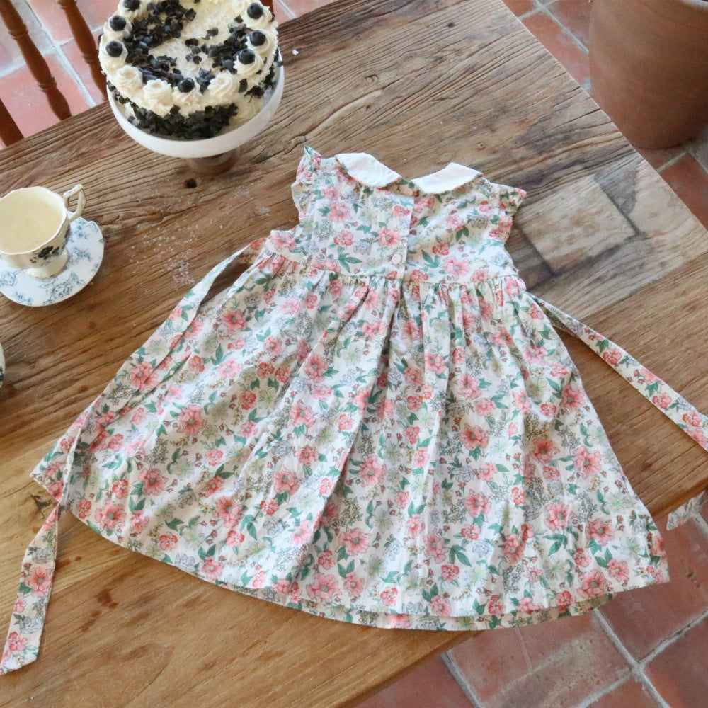女童娃娃领无袖碎花连衣裙手工打揽刺绣田园小清新休闲Girls' Sleeveless Floral Print Dress with Peter Pan Collar, Hand-Embroidered, Rustic, Fresh, and Casual