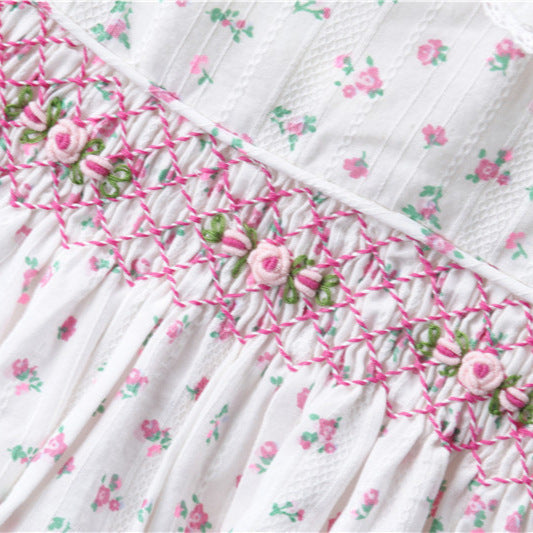 女童手工打揽娃娃领泡泡袖碎花刺绣法式田园连衣裙 Girls' Handmade Ruffled Collar, Puffed Sleeves, Floral Print, Embroidered French Country-Style Dress