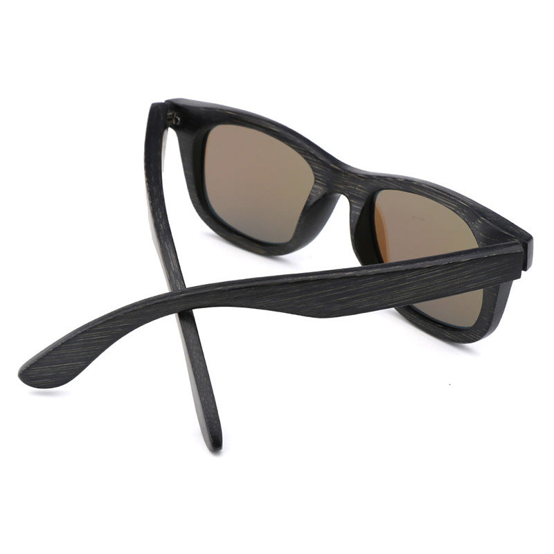 竹木框墨镜Bamboo and wood-framed sunglasses