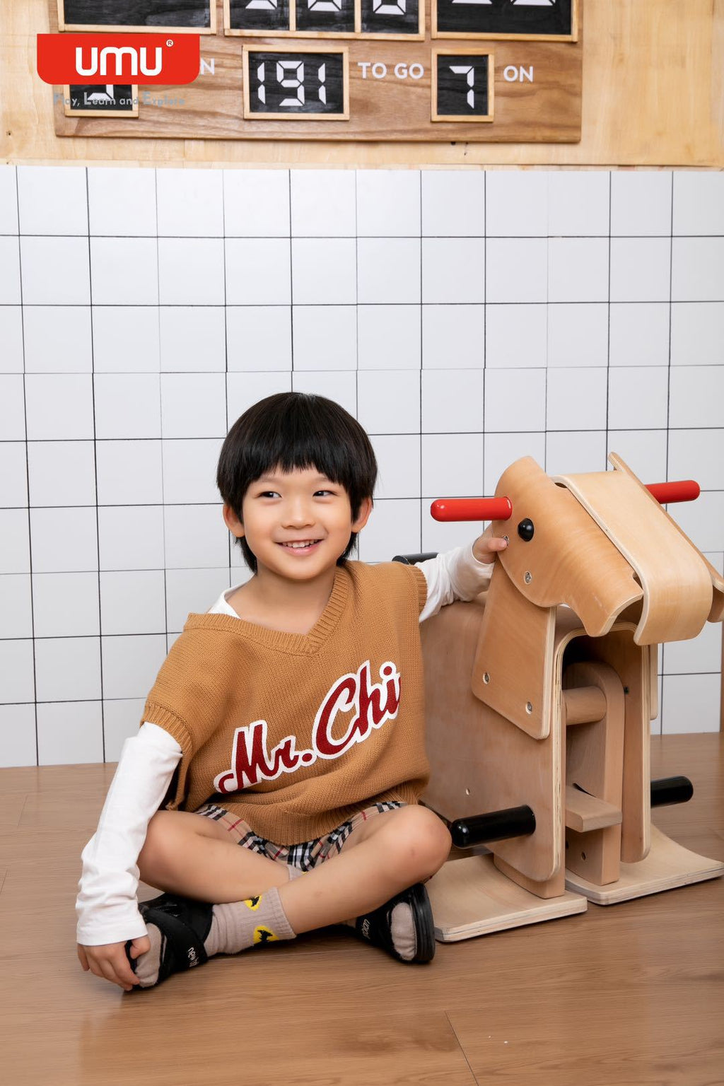 #1279优木摇摇马木制可坐可骑坚固实木骑乘益智儿童安抚#1279 Youmu Rocking Horse – Wooden, Can Be Sat On or Ridden, Sturdy Solid Wood, Educational and Soothing for Children