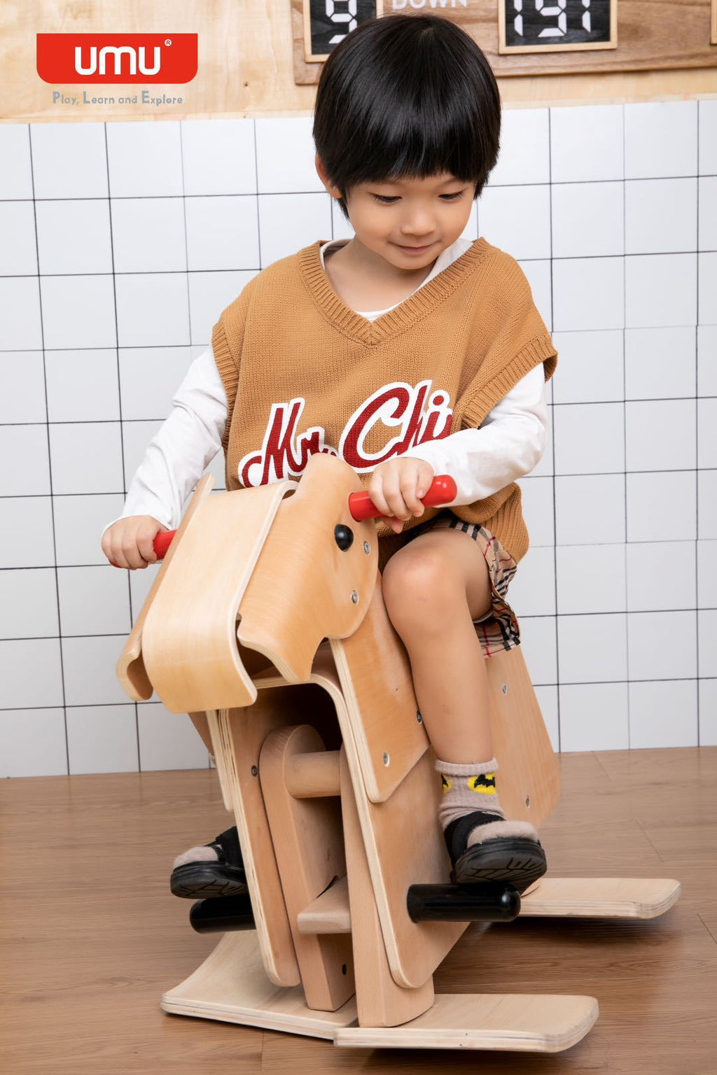 #1279优木摇摇马木制可坐可骑坚固实木骑乘益智儿童安抚#1279 Youmu Rocking Horse – Wooden, Can Be Sat On or Ridden, Sturdy Solid Wood, Educational and Soothing for Children