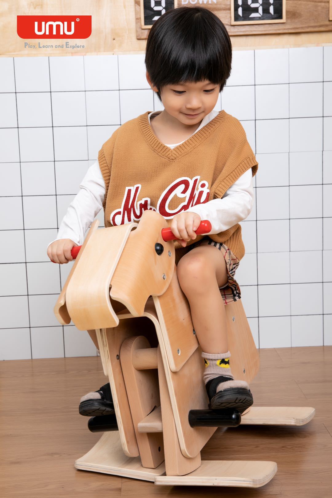 #1279优木摇摇马木制可坐可骑坚固实木骑乘益智儿童安抚#1279 Youmu Rocking Horse – Wooden, Can Be Sat On or Ridden, Sturdy Solid Wood, Educational and Soothing for Children
