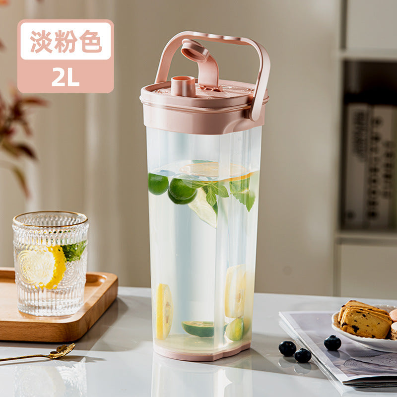 家用带刻度家用耐高温冷水壶 塑料制通用可装水果奶茶凉水壶 Household High-Temperature-Resistant Water Pitcher with Measurement Markings—Plastic, Versatile, Suitable for Fruit, Milk Tea, and Cold Water
