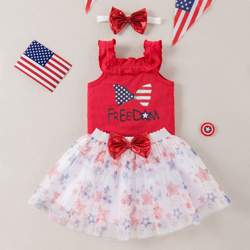 童装独立日宝宝服饰荷叶花边吊带哈衣蝴蝶结星星半身裙派对服Independence Day Baby Outfits—Ruffled Strapless Rompers, Bow-Adorned Star-Printed Skirts, Party Dresses