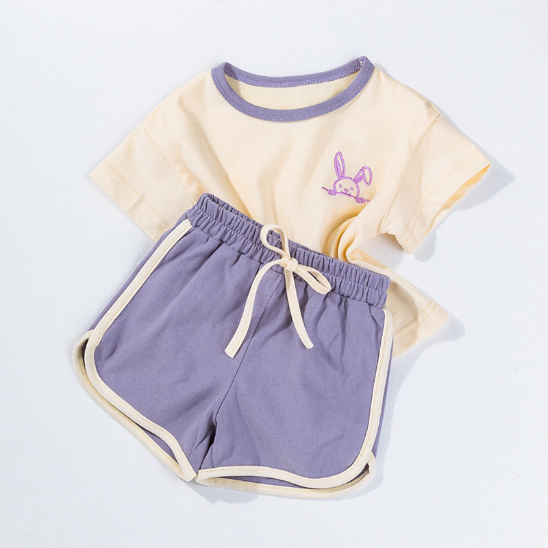夏薄款男女宝宝休闲纯棉两件套卡通刺绣T恤短裤套装 Two-Piece Set for Baby Boys and Girls: T-Shirt and Shorts Set with Cartoon Embroidery