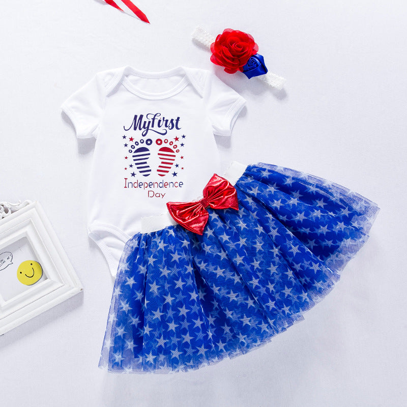 独立日婴儿服饰短袖哈衣蓝色星星半身裙发饰套装Independence Day Baby Outfit: Short-Sleeve Romper, Blue Star Skirt, and Hair Accessory Set