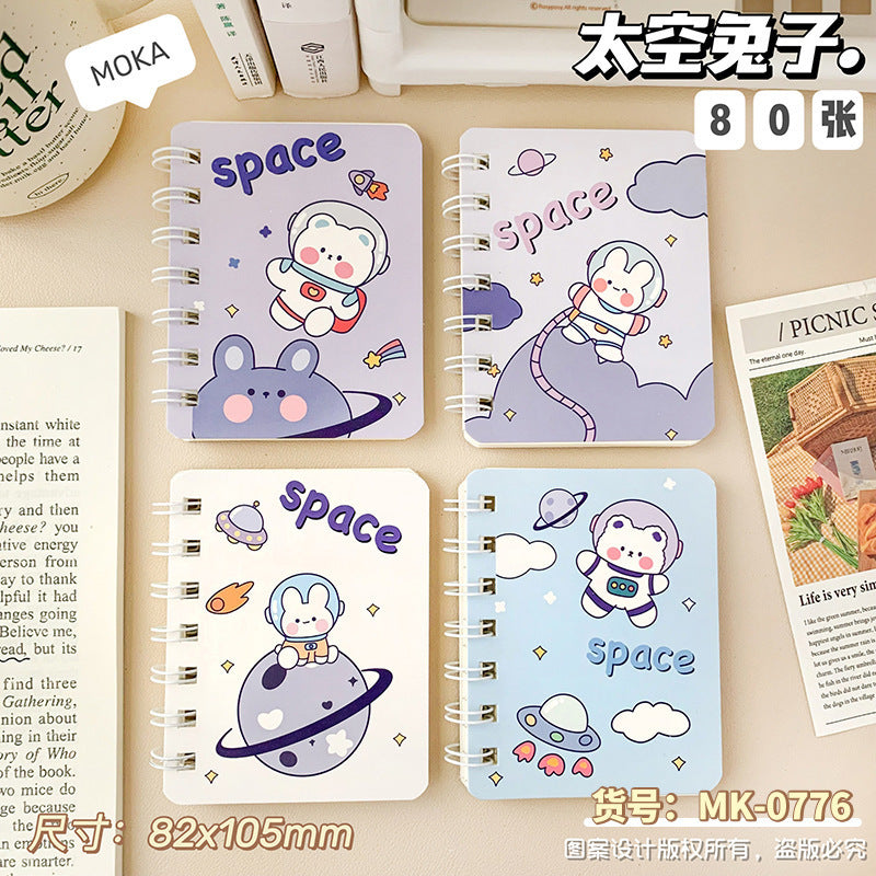 可爱卡通高颜值A7侧翻线圈本学生小本子迷你笔记本便携办公记事本 Cute, Cartoon-Style, High-Quality A7 Side-Folding Spiral Notebook—Student Notebook, Mini Notebook, Portable Office Notepad