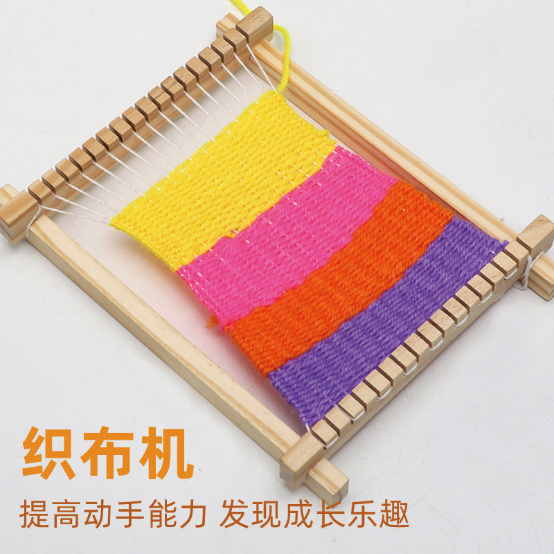 DIY拼装木制手工织布机儿童看科技小玩具创意古代纺线机毛线编机DIY Wooden Handloom Kit for Children: A Creative, Tech-Inspired Toy Modelled on an Ancient Spinning Wheel and Knitting Machine